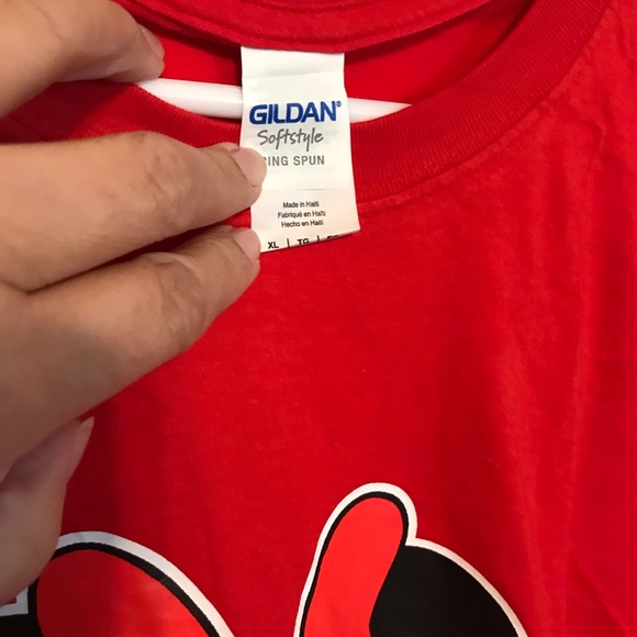 Red cotton short sleeves T-shirt w/ Disney Minnie Ear design &GRANDMA on it; XL. - Picture 5 of 6